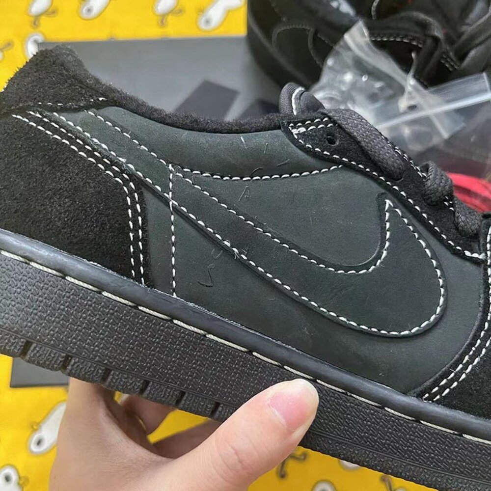 Nike Air Jordan 1 Retro Low Black Phantom Unisex Sneakers - Picture 2 of 8